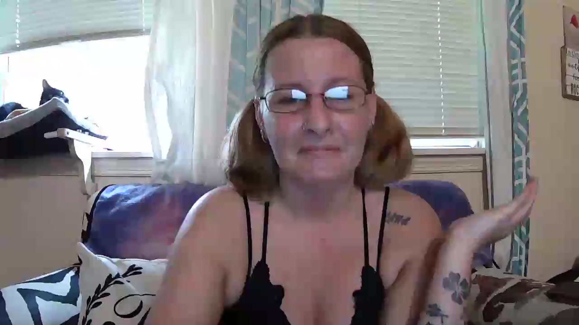 Gallery image thumbnail from Majicunicorn222's myfreecams stream on, 05/28/2026, 22:56 image 1 of 20