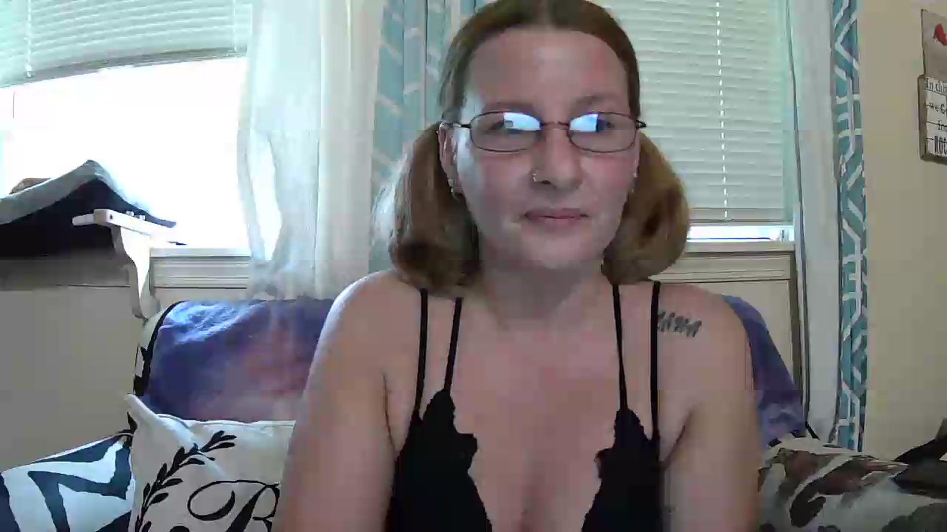 Gallery image thumbnail from Majicunicorn222's myfreecams stream on, 05/28/2026, 22:56 image 5 of 20