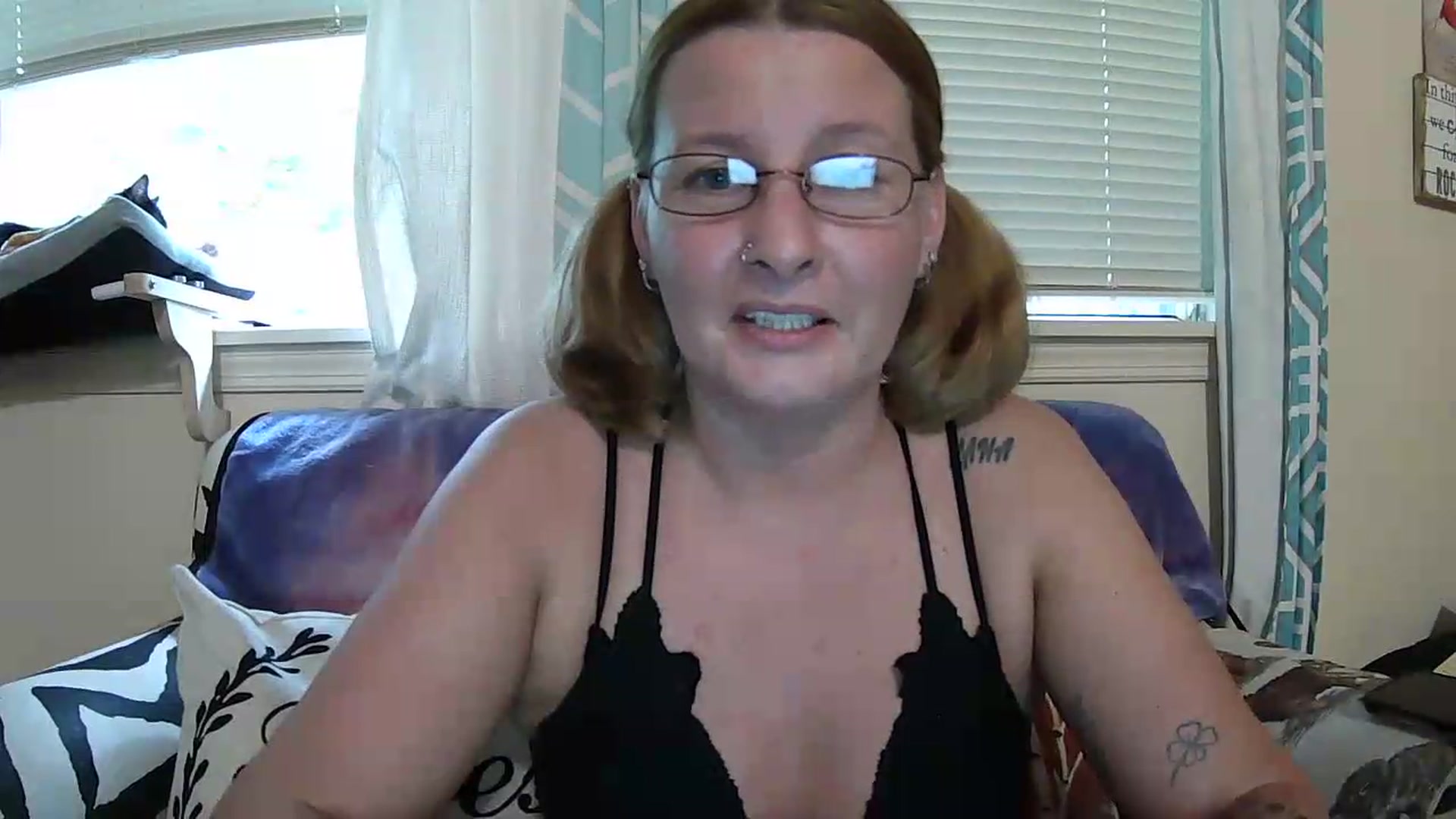 Gallery image thumbnail from Majicunicorn222's myfreecams stream on, 05/28/2026, 22:56 image 19 of 20