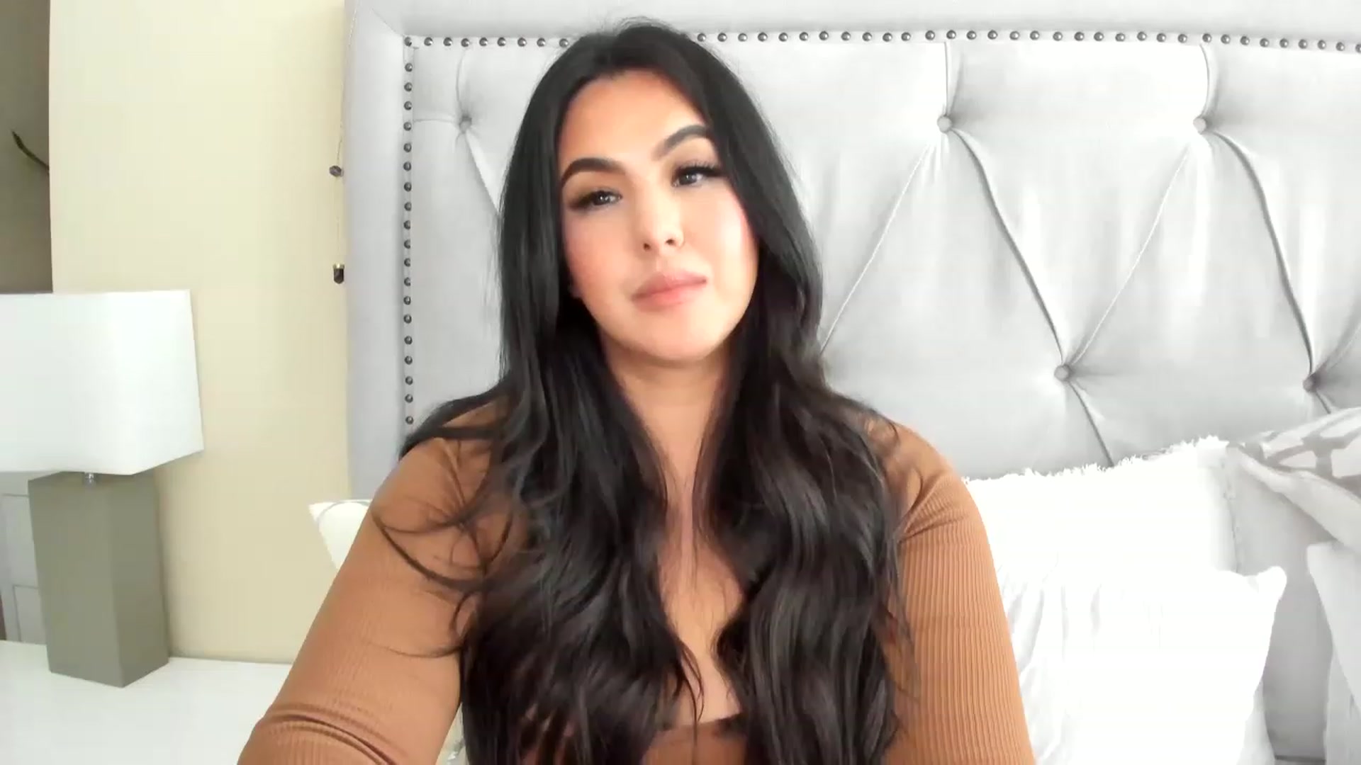 Gallery image thumbnail from MakaylaDivine's myfreecams stream on, 04/26/2023, 21:09 image 13 of 20
