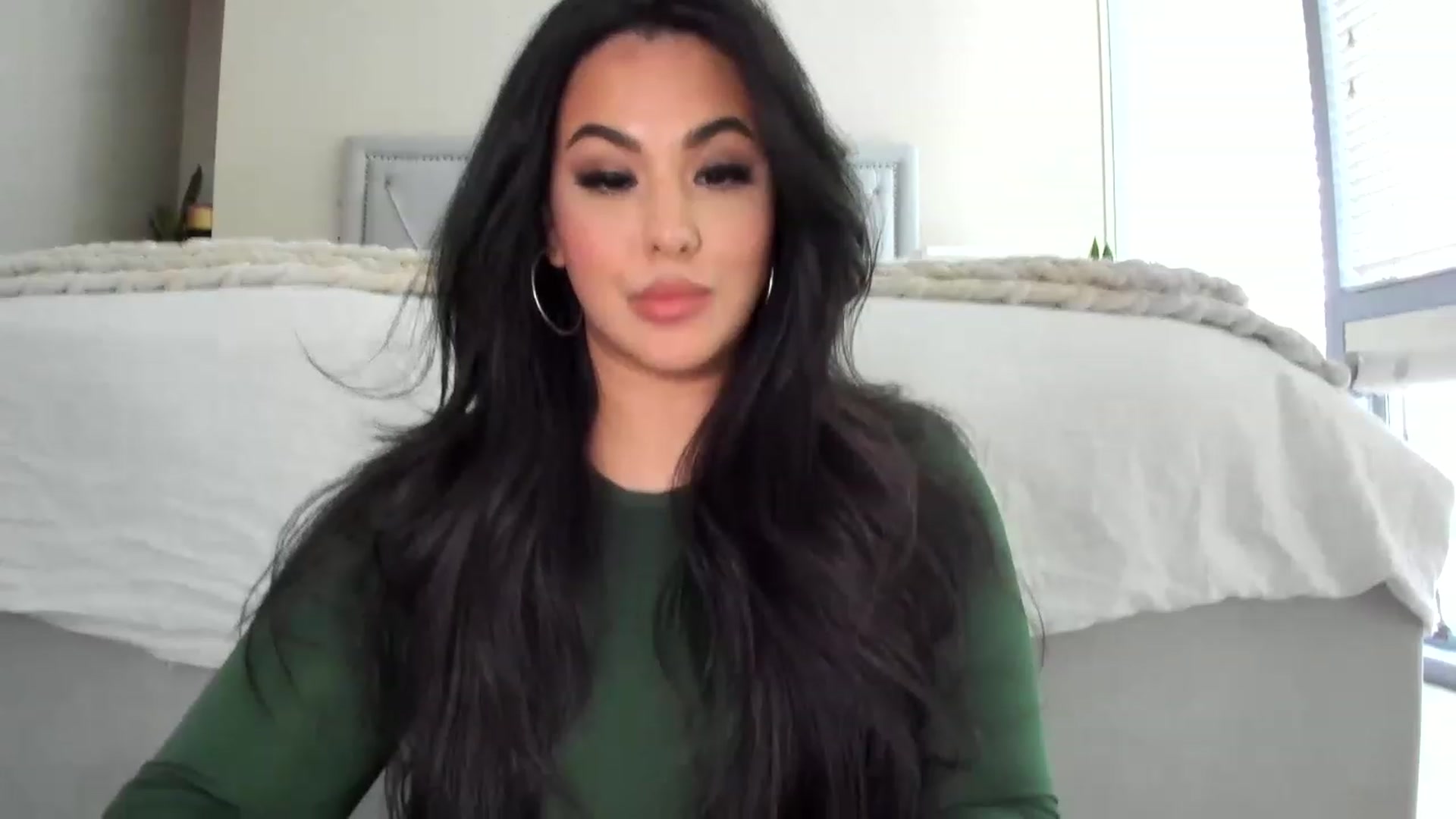 Gallery image thumbnail from MakaylaDivine's myfreecams stream on, 05/17/2023, 22:13 image 20 of 20