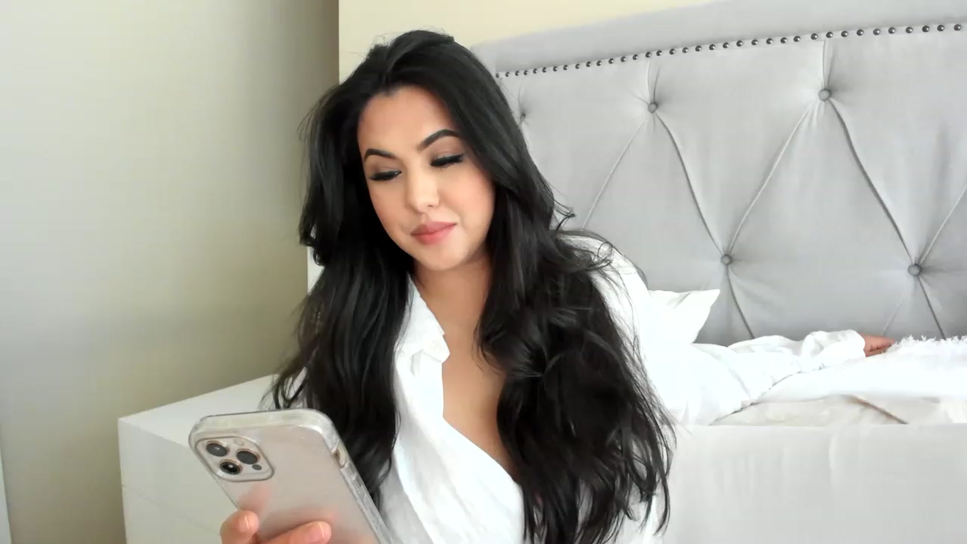 Gallery image thumbnail from MakaylaDivine's myfreecams stream on, 05/24/2023, 18:16 image 17 of 20