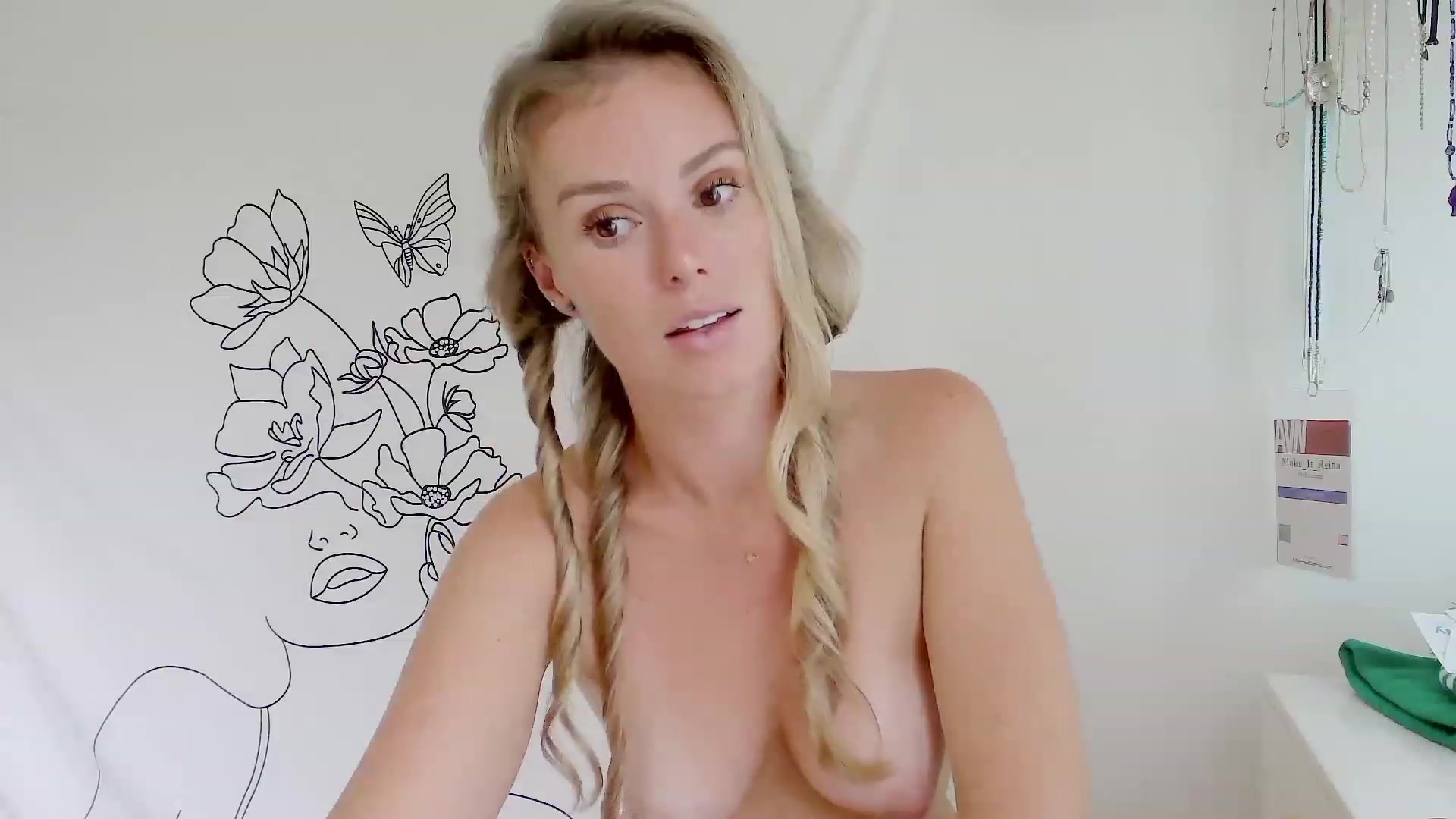 Gallery image thumbnail from Make_It_Reina's myfreecams stream on, 01/11/2023, 24:04 image 20 of 20