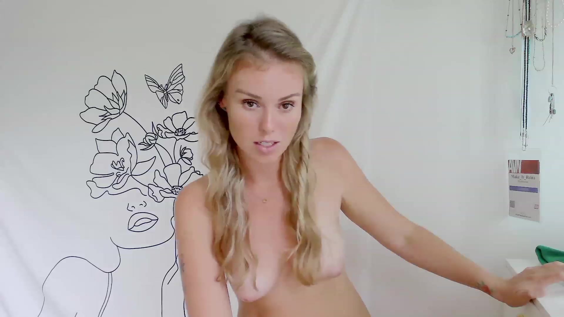 Gallery image thumbnail from Make_It_Reina's myfreecams stream on, 01/11/2023, 01:02 image 5 of 20