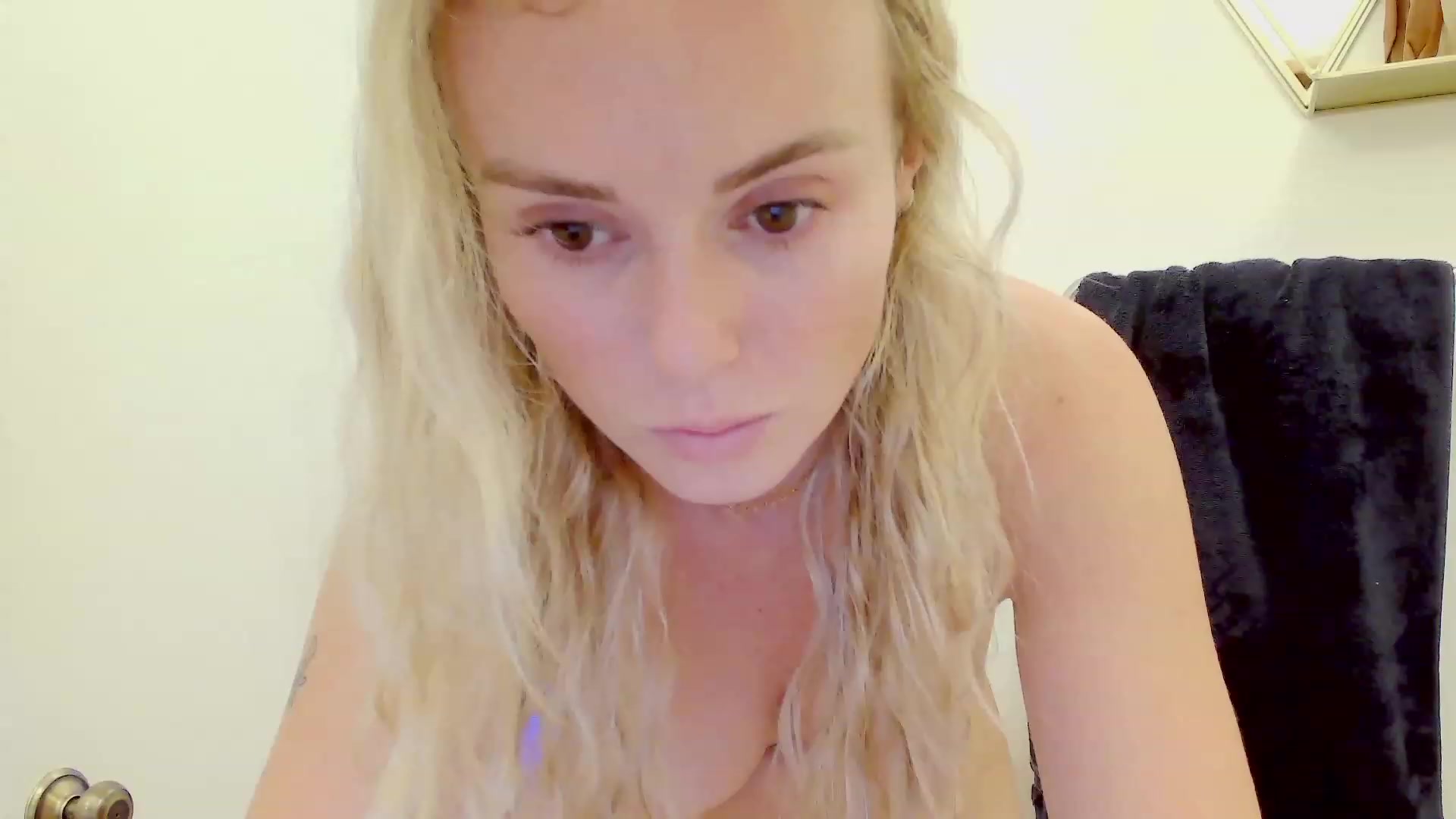 Gallery image thumbnail from Make_It_Reina's myfreecams stream on, 03/02/2023, 06:52 image 1 of 20