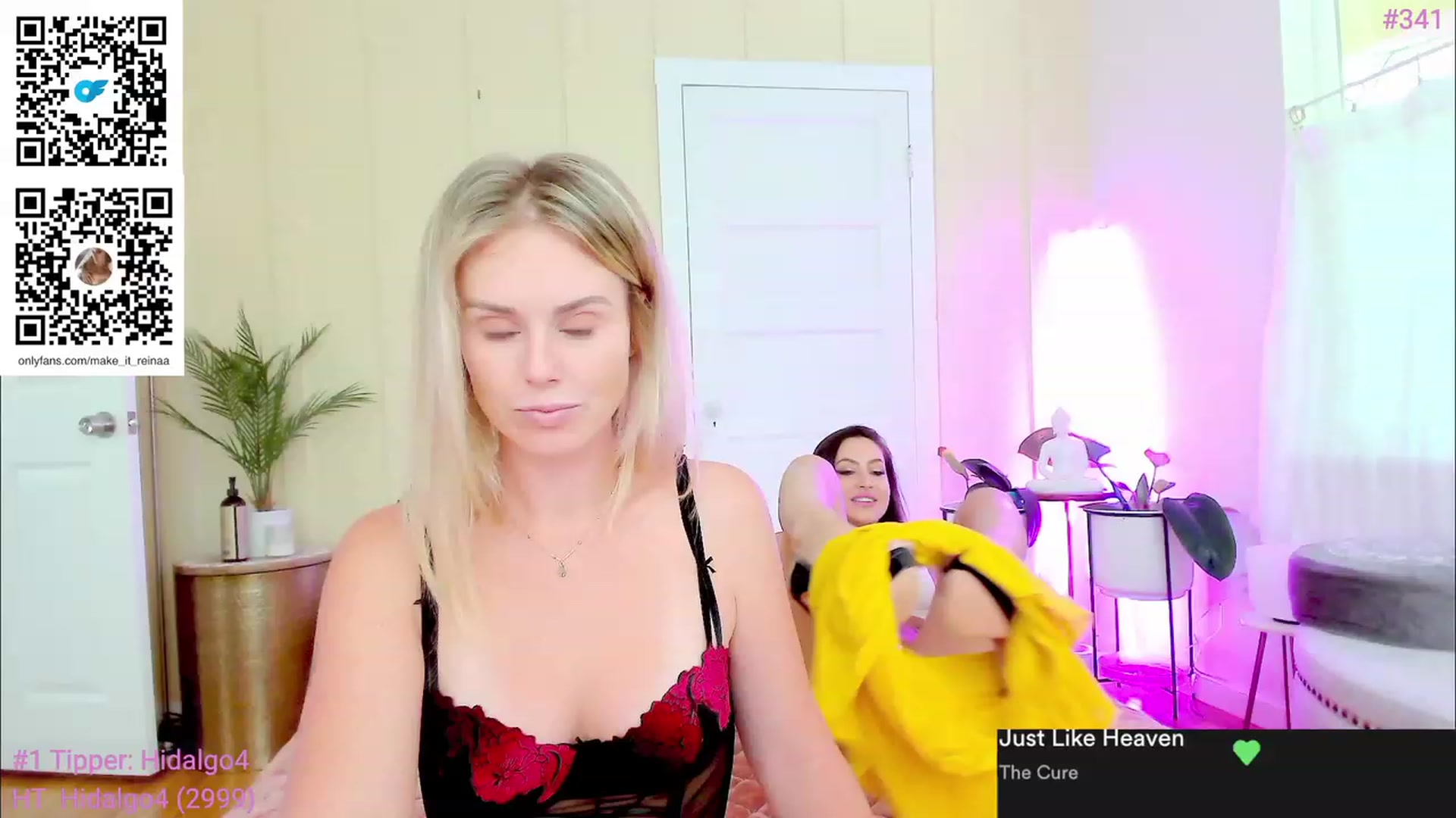 Gallery image thumbnail from Make_It_Reina's myfreecams stream on, 03/19/2023, 24:04 image 1 of 20