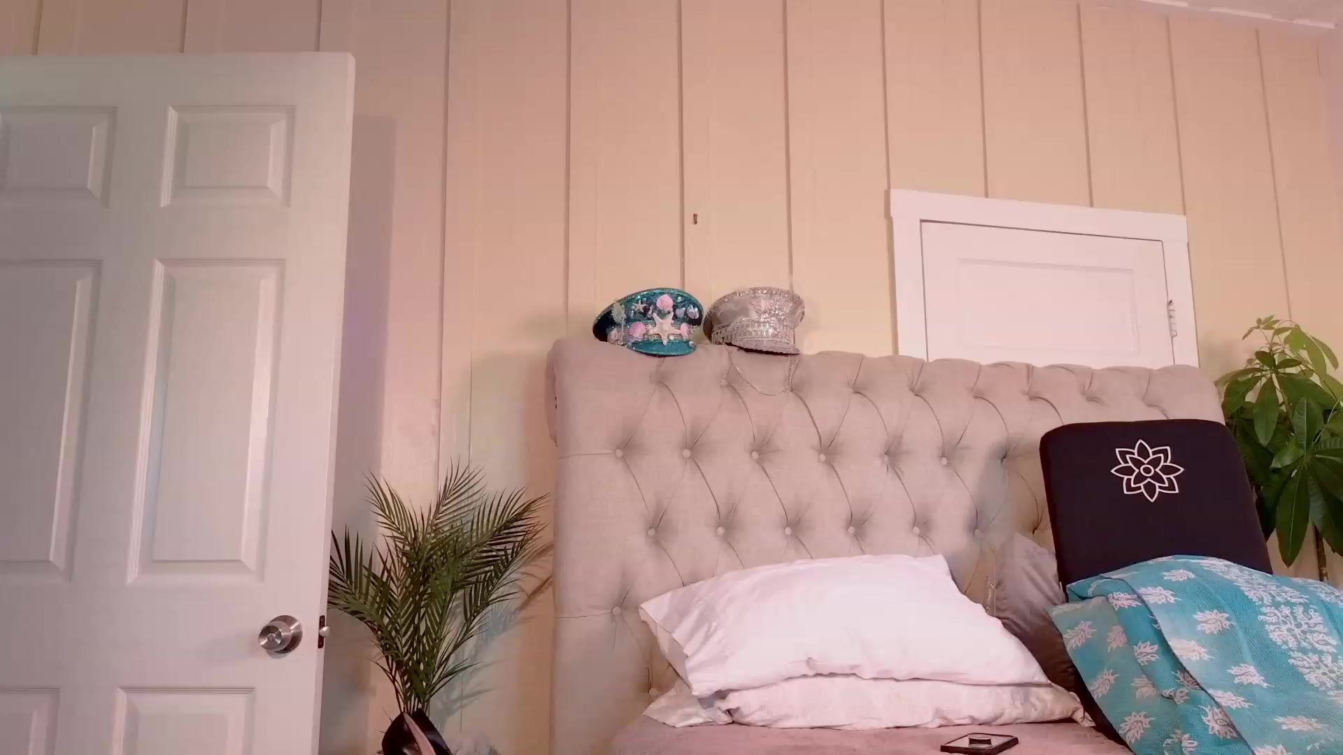 Gallery image thumbnail from Make_It_Reina's myfreecams stream on, 11/14/2023, 03:12 image 5 of 20
