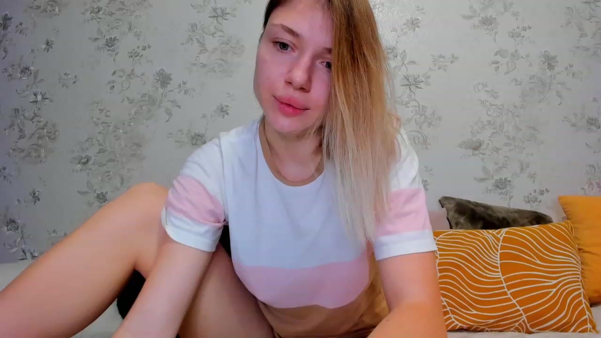Gallery image thumbnail from Make_my_Luck's myfreecams stream on, 11/21/2022, 19:58 image 11 of 20