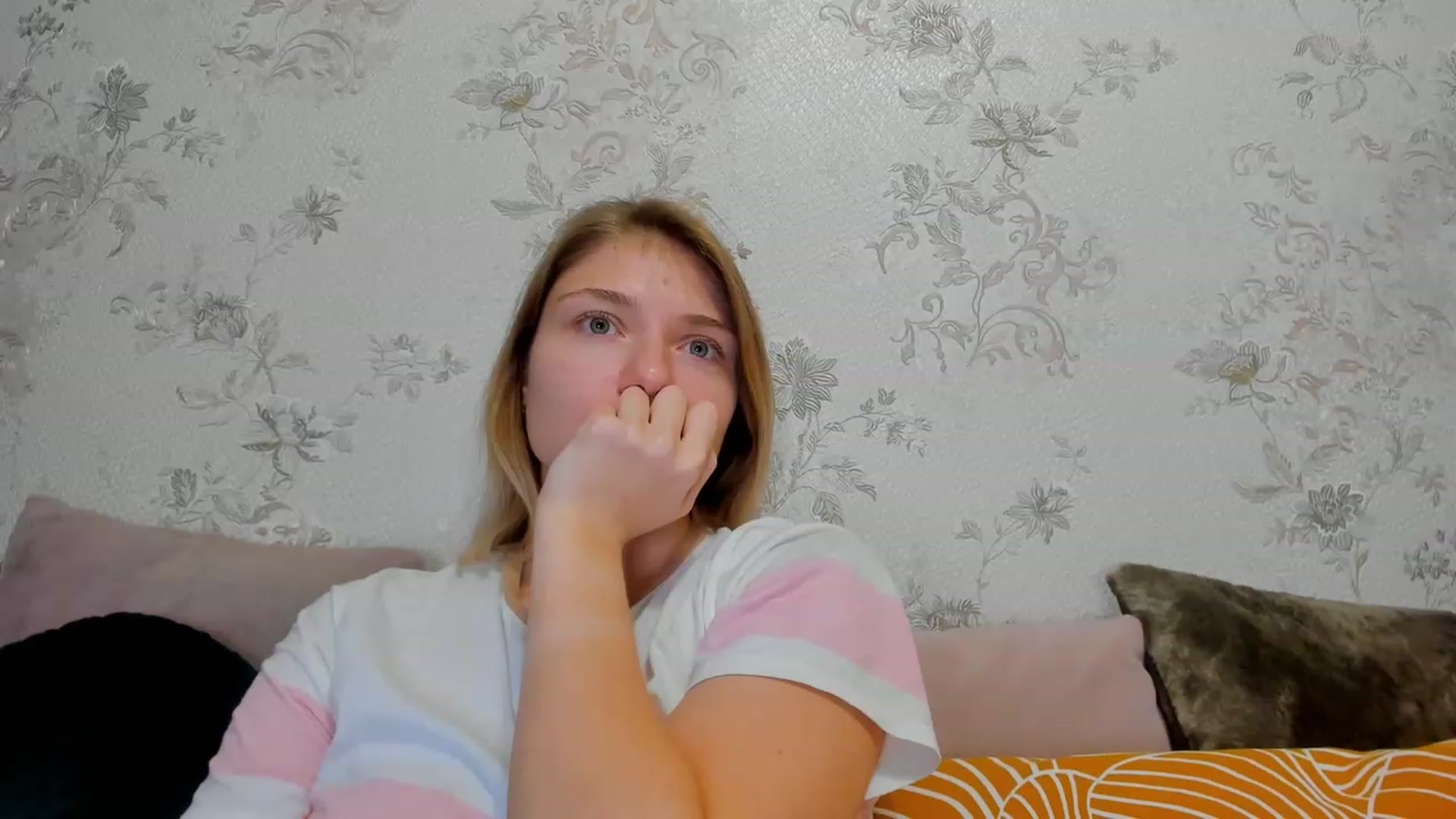 Gallery image thumbnail from Make_my_Luck's myfreecams stream on, 11/21/2022, 19:58 image 20 of 20