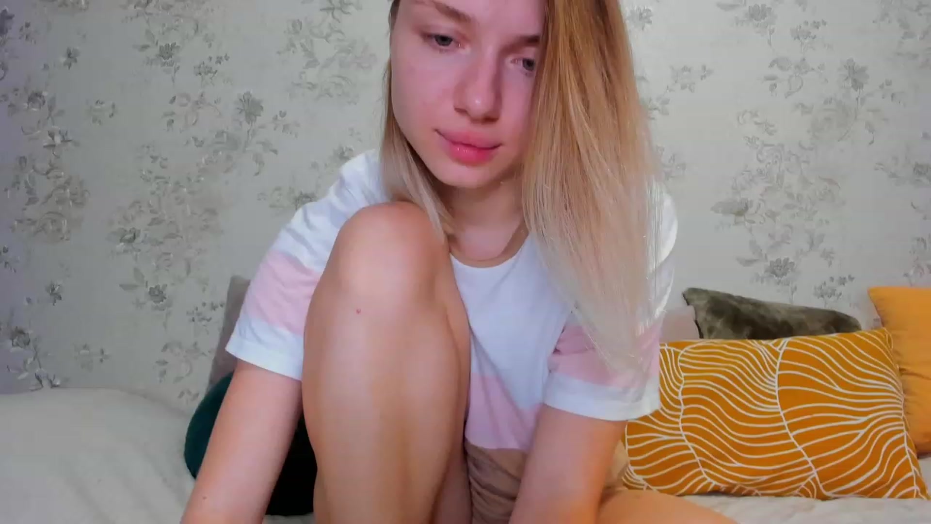 Gallery image thumbnail from Make_my_Luck's myfreecams stream on, 11/21/2022, 19:58 image 2 of 20
