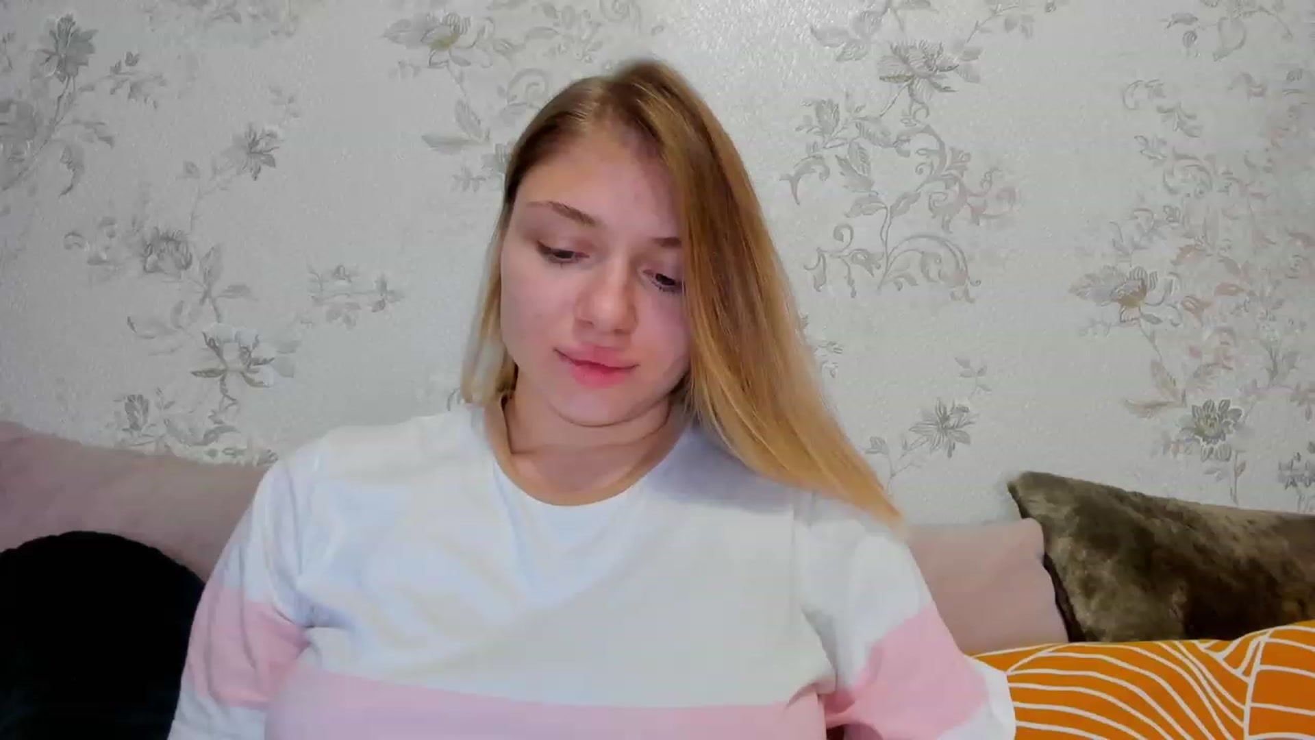 Gallery image thumbnail from Make_my_Luck's myfreecams stream on, 11/21/2022, 19:58 image 13 of 20