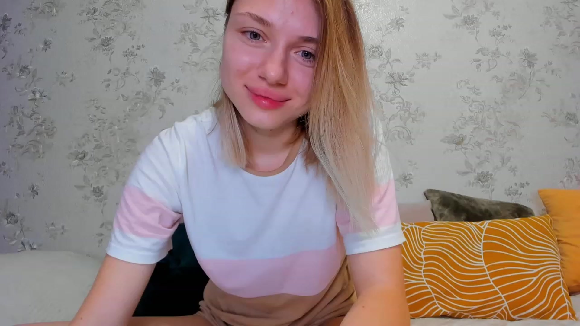 Gallery image thumbnail from Make_my_Luck's myfreecams stream on, 11/21/2022, 19:58 image 1 of 20