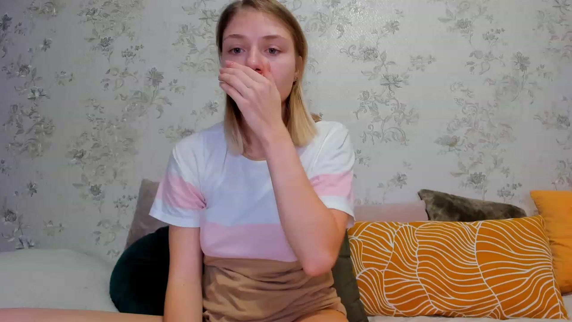 Gallery image thumbnail from Make_my_Luck's myfreecams stream on, 11/21/2022, 19:58 image 4 of 20