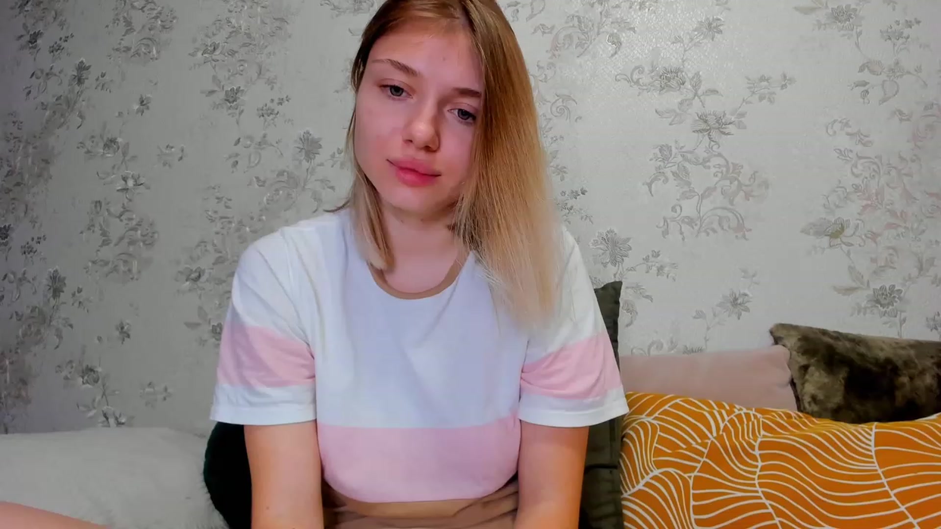 Gallery image thumbnail from Make_my_Luck's myfreecams stream on, 11/21/2022, 20:15 image 12 of 20