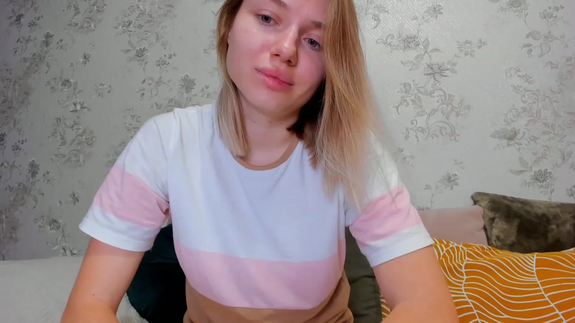 Gallery image thumbnail from Make_my_Luck's myfreecams stream on, 11/21/2022, 20:15 image 18 of 20