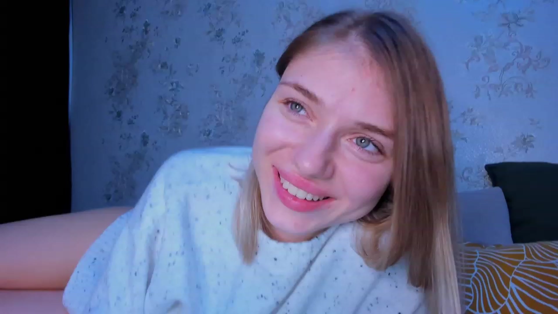 Gallery image thumbnail from Make_my_Luck's myfreecams stream on, 11/23/2022, 21:15 image 4 of 20