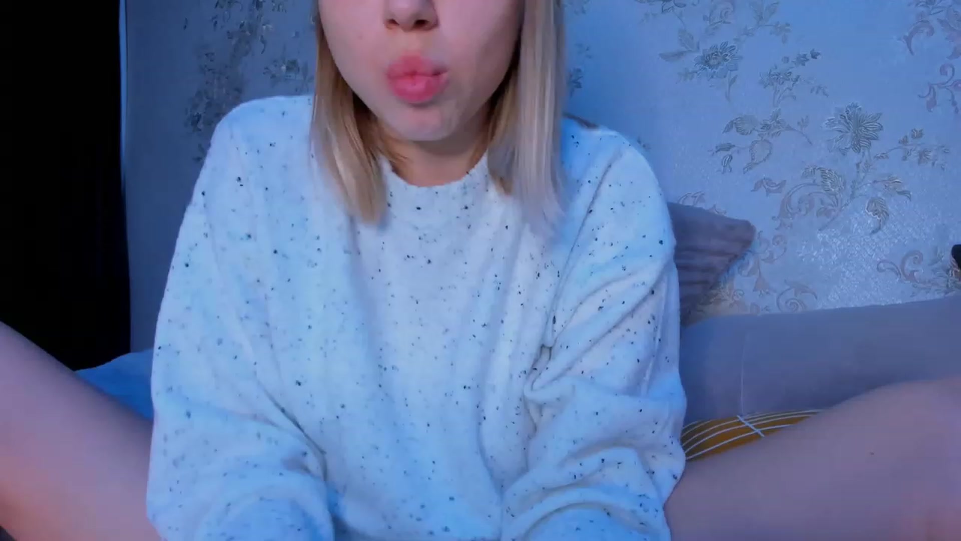 Gallery image thumbnail from Make_my_Luck's myfreecams stream on, 11/23/2022, 21:15 image 16 of 20