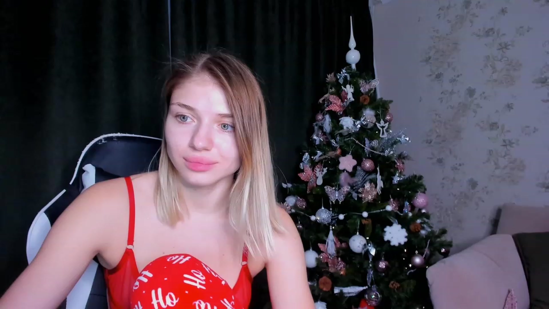 Gallery image thumbnail from Make_my_Luck's myfreecams stream on, 11/28/2022, 20:05 image 11 of 20