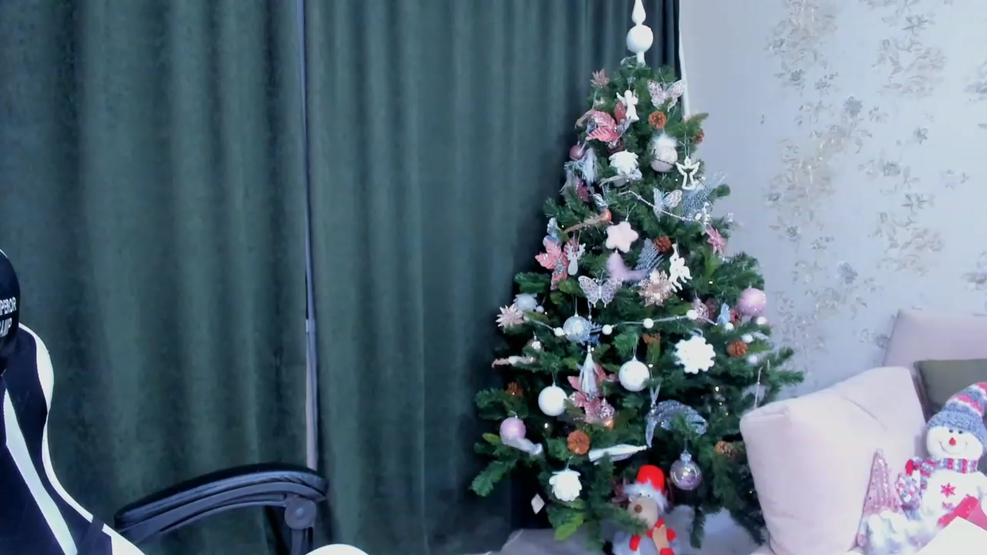 Gallery image thumbnail from Make_my_Luck's myfreecams stream on, 11/28/2022, 20:05 image 6 of 20