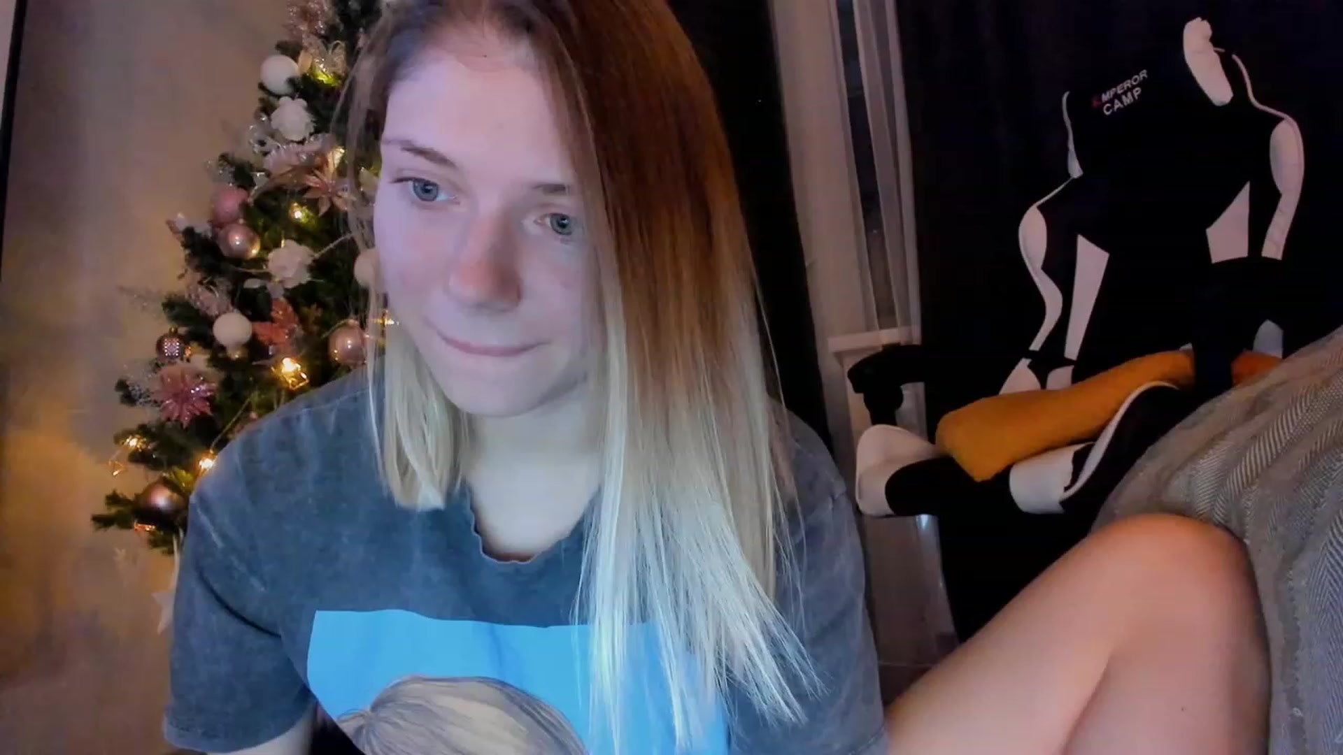 Gallery image thumbnail from Make_my_Luck's myfreecams stream on, 12/06/2022, 20:01 image 3 of 20