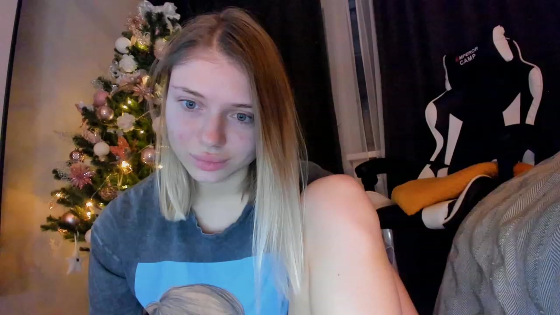 Gallery image thumbnail from Make_my_Luck's myfreecams stream on, 12/06/2022, 20:01 image 1 of 20
