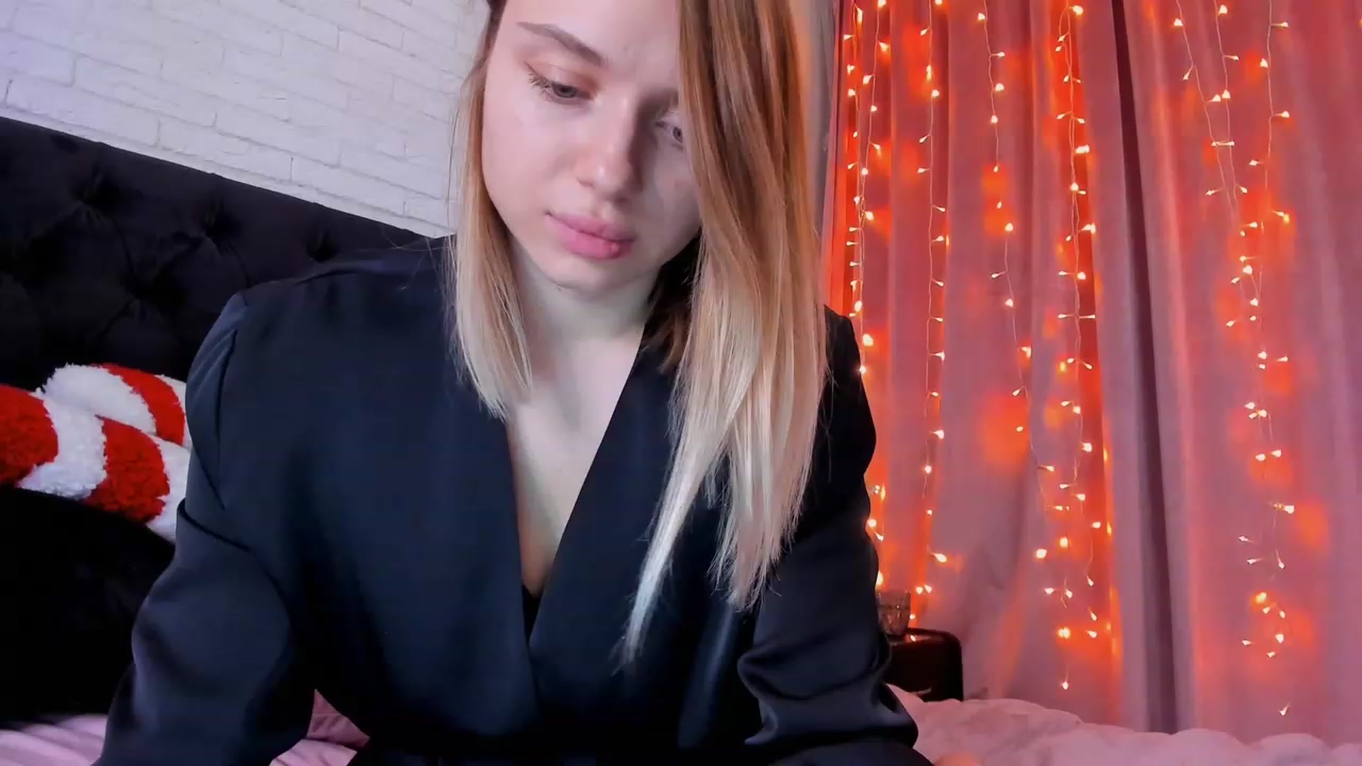Gallery image thumbnail from Make_my_Luck's myfreecams stream on, 01/15/2023, 18:55 image 7 of 20