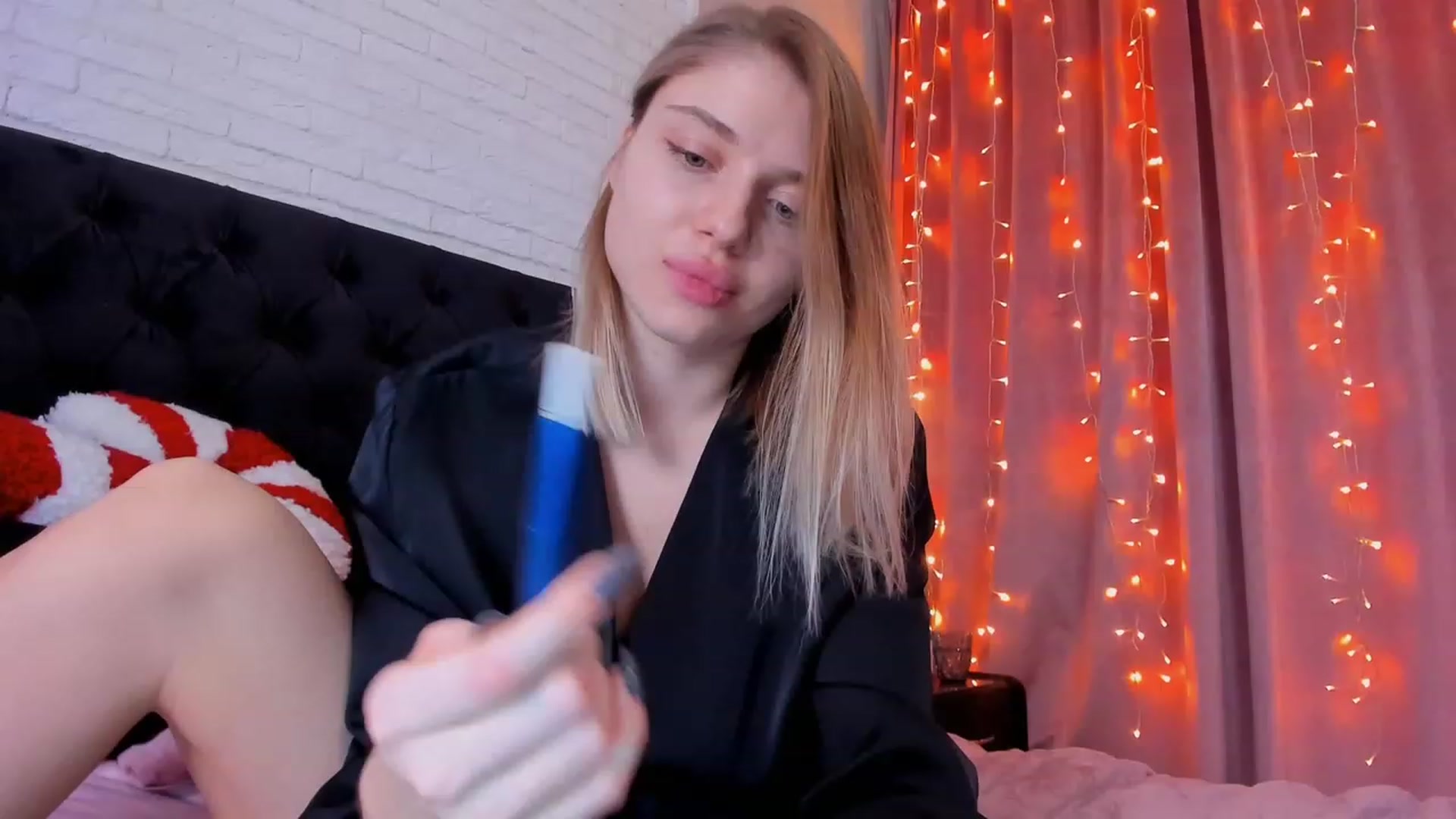 Gallery image thumbnail from Make_my_Luck's myfreecams stream on, 01/15/2023, 18:55 image 14 of 20