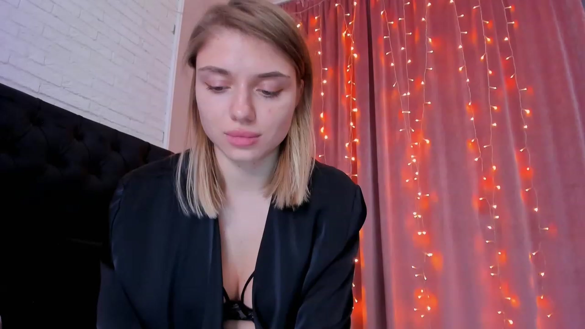 Gallery image thumbnail from Make_my_Luck's myfreecams stream on, 01/15/2023, 20:45 image 18 of 20