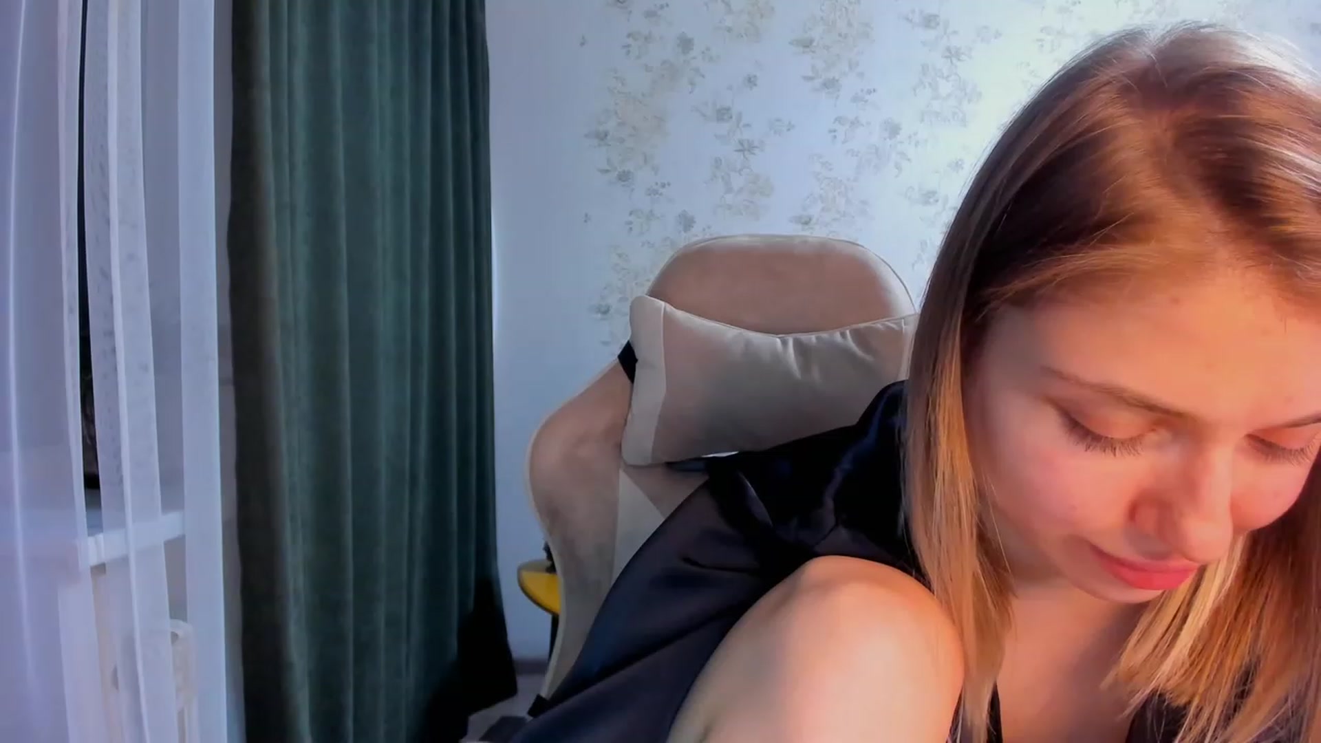 Gallery image thumbnail from Make_my_Luck's myfreecams stream on, 01/25/2023, 20:53 image 20 of 20