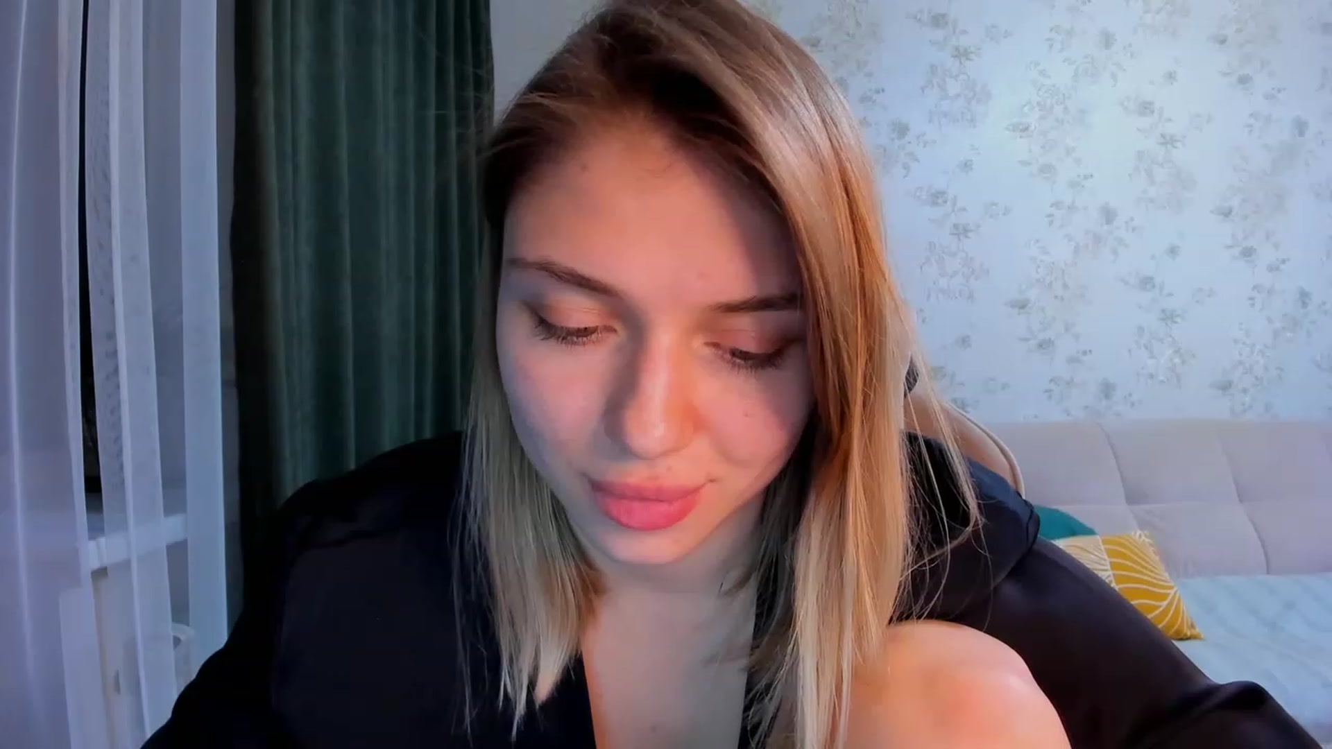 Gallery image thumbnail from Make_my_Luck's myfreecams stream on, 01/25/2023, 21:00 image 6 of 20