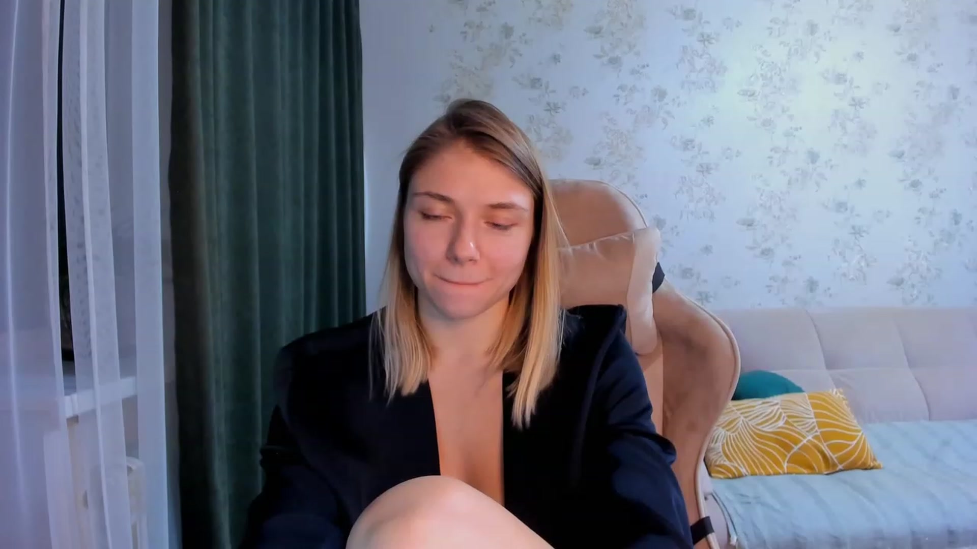 Gallery image thumbnail from Make_my_Luck's myfreecams stream on, 01/25/2023, 21:00 image 5 of 20