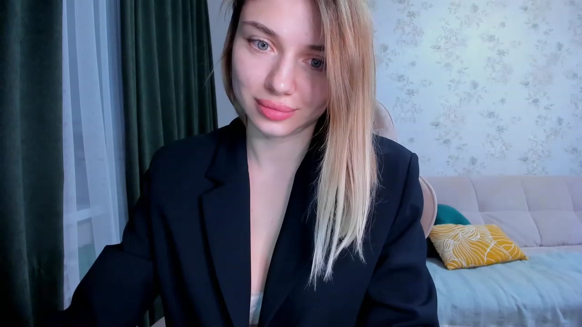 Gallery image thumbnail from Make_my_Luck's myfreecams stream on, 01/26/2023, 19:44 image 10 of 20