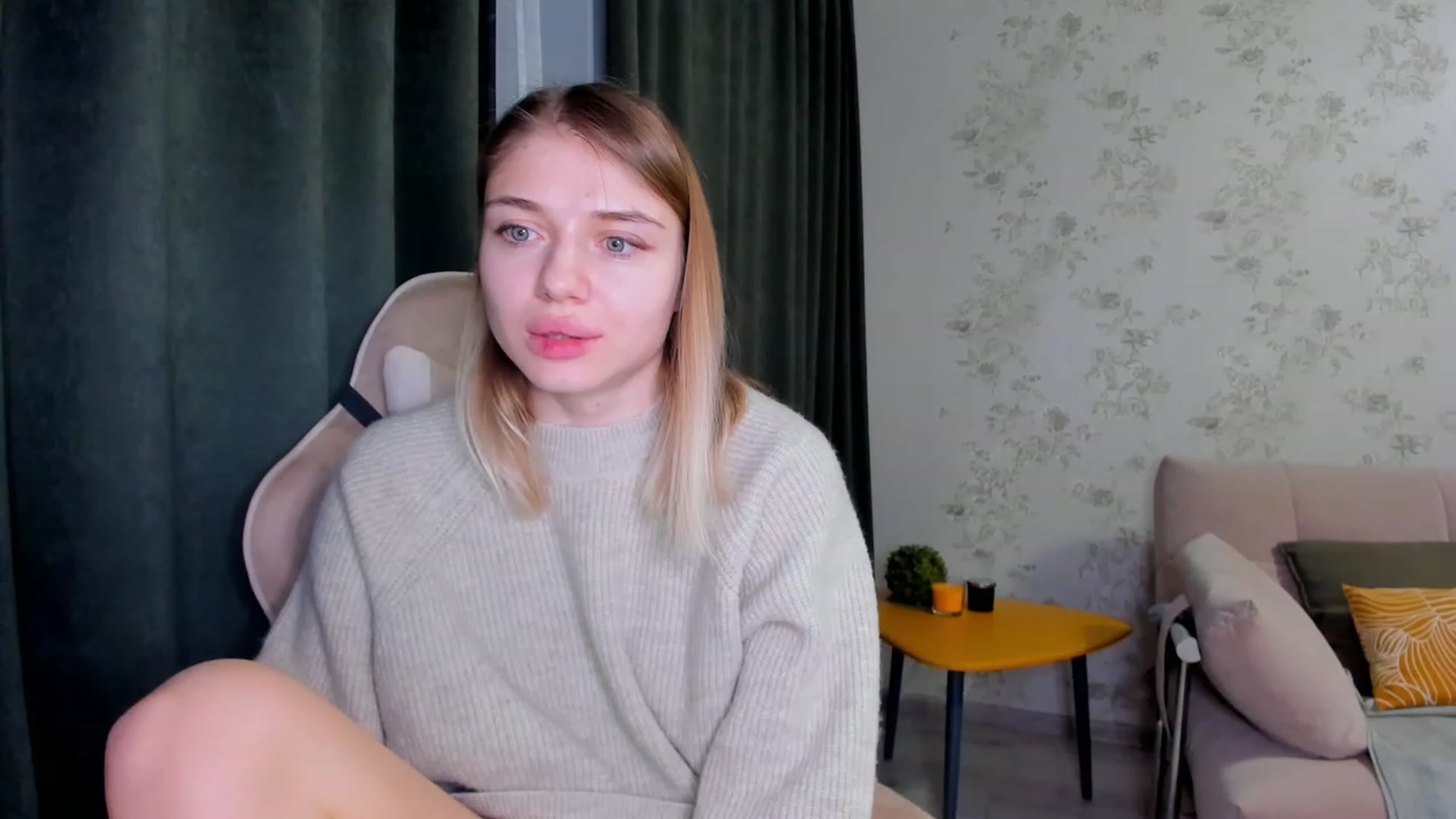 Gallery image thumbnail from Make_my_Luck's myfreecams stream on, 01/28/2023, 21:14 image 10 of 20