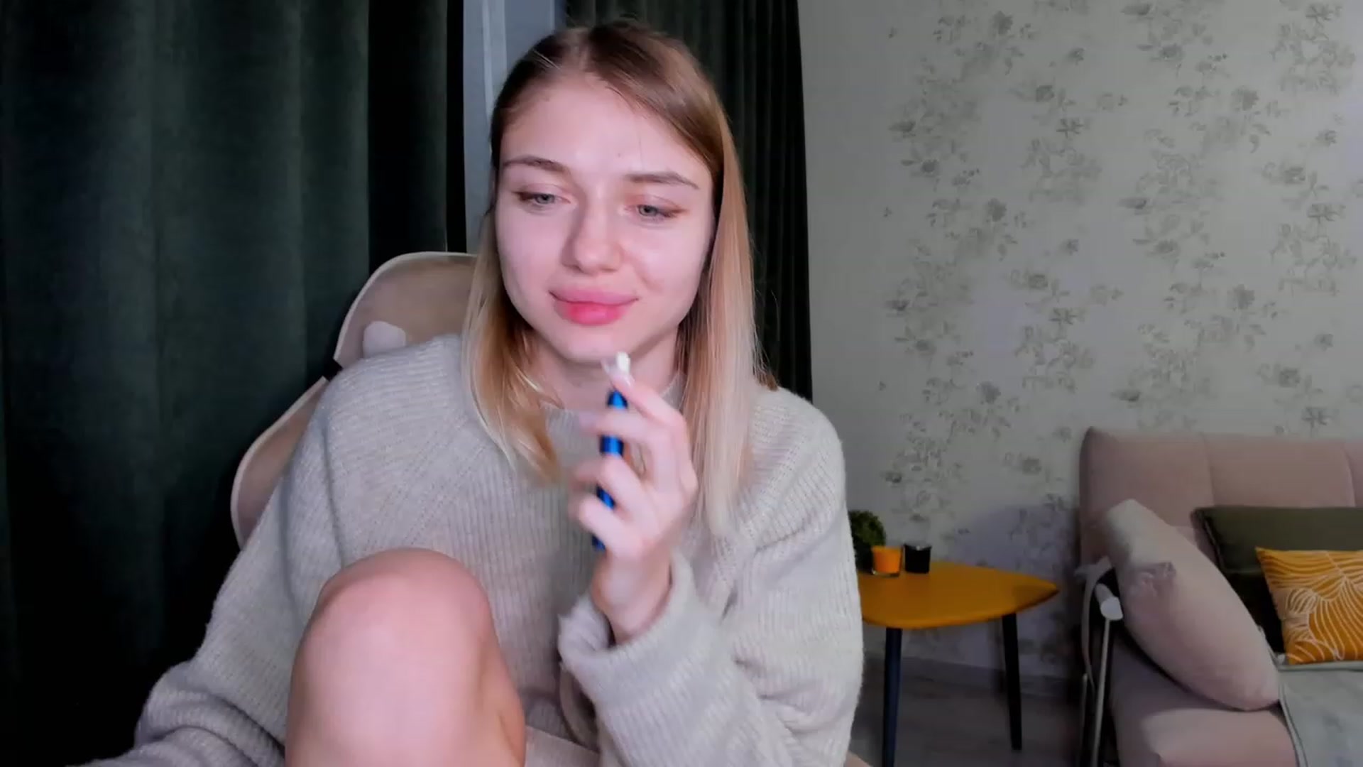 Gallery image thumbnail from Make_my_Luck's myfreecams stream on, 01/28/2023, 21:14 image 4 of 20