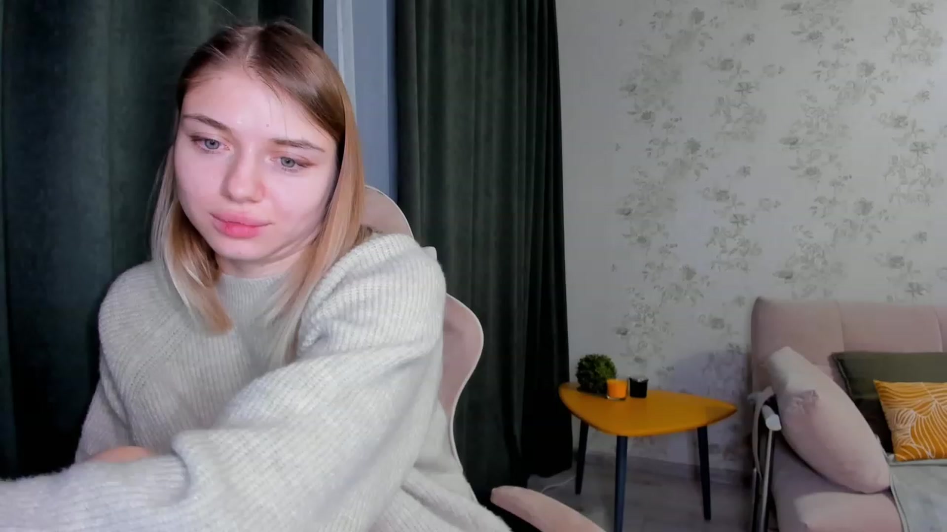 Gallery image thumbnail from Make_my_Luck's myfreecams stream on, 01/28/2023, 21:14 image 13 of 20