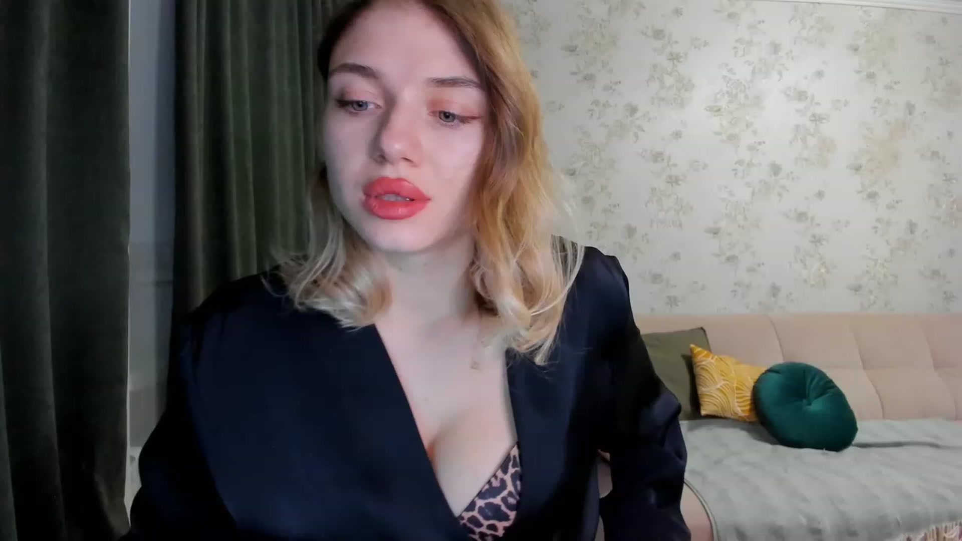 Gallery image thumbnail from Make_my_Luck's myfreecams stream on, 01/29/2023, 19:58 image 2 of 20