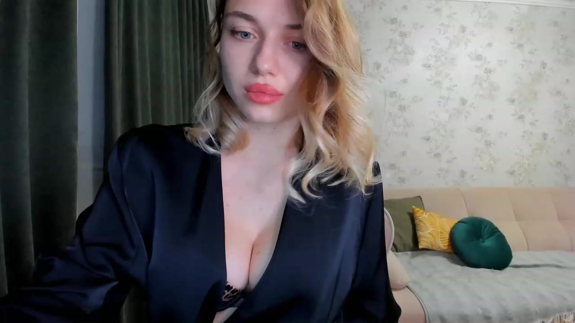 Gallery image thumbnail from Make_my_Luck's myfreecams stream on, 01/29/2023, 19:58 image 14 of 20
