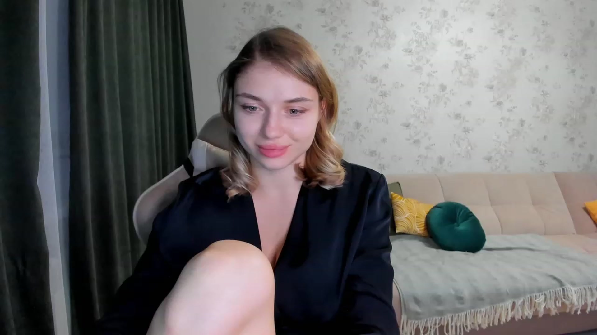 Gallery image thumbnail from Make_my_Luck's myfreecams stream on, 01/29/2023, 21:19 image 11 of 20