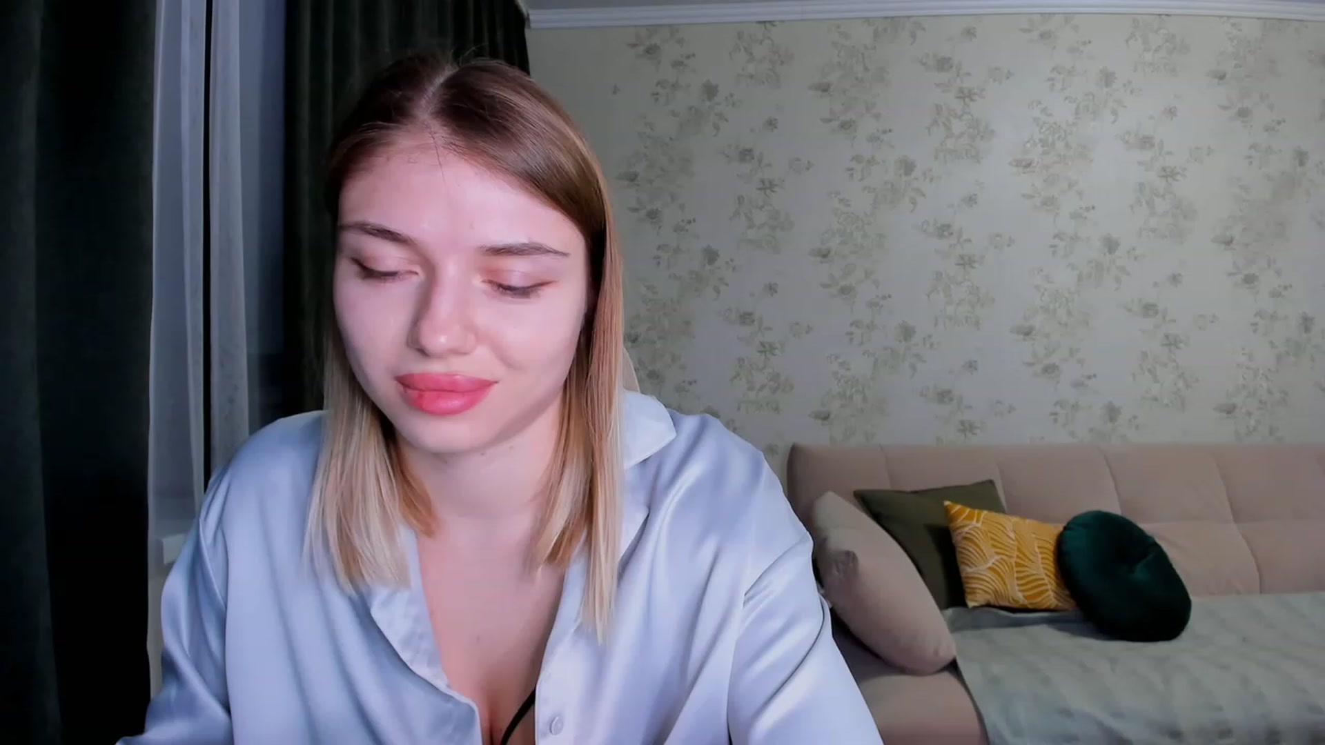 Gallery image thumbnail from Make_my_Luck's myfreecams stream on, 01/31/2023, 20:22 image 9 of 20