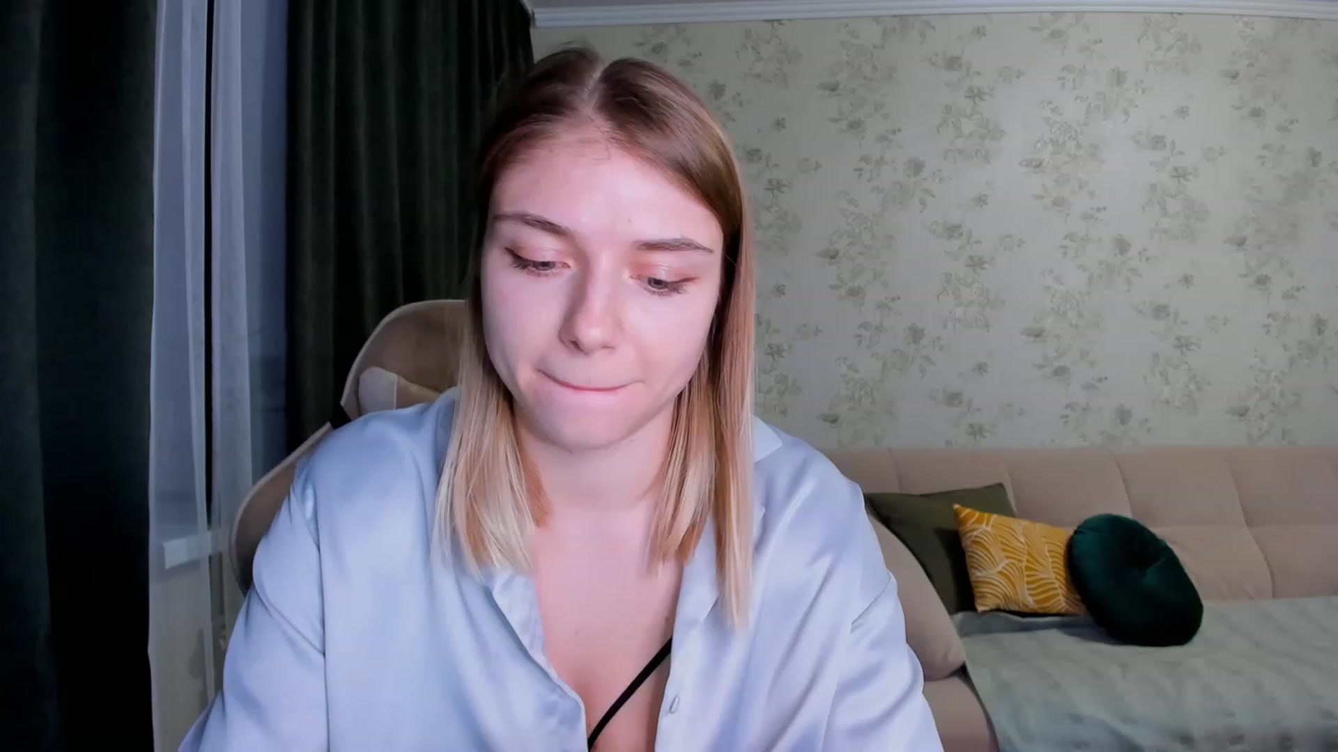 Gallery image thumbnail from Make_my_Luck's myfreecams stream on, 01/31/2023, 20:22 image 11 of 20