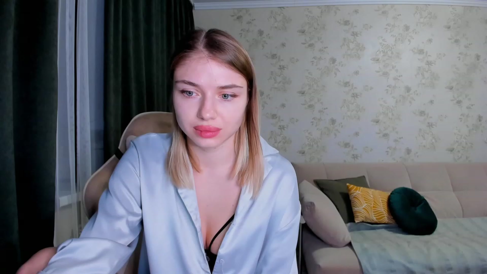 Gallery image thumbnail from Make_my_Luck's myfreecams stream on, 01/31/2023, 20:22 image 3 of 20