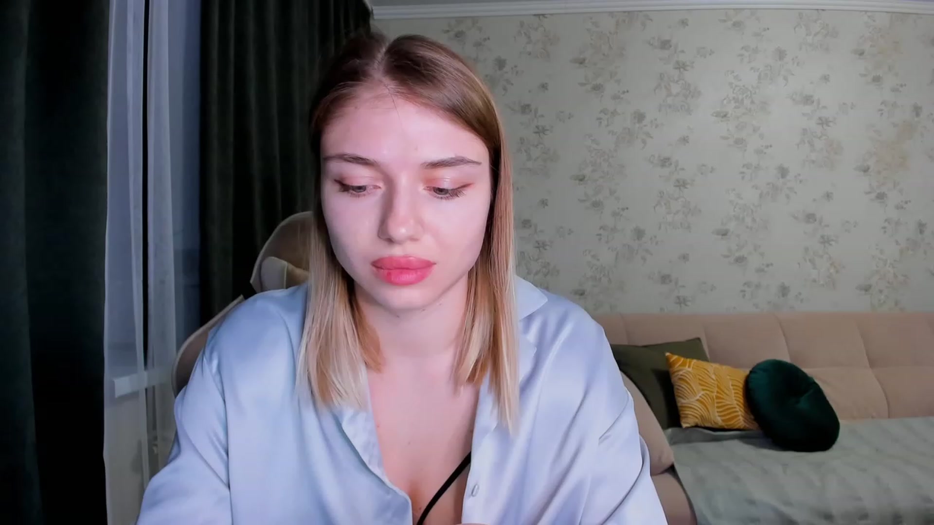 Gallery image thumbnail from Make_my_Luck's myfreecams stream on, 01/31/2023, 20:22 image 10 of 20