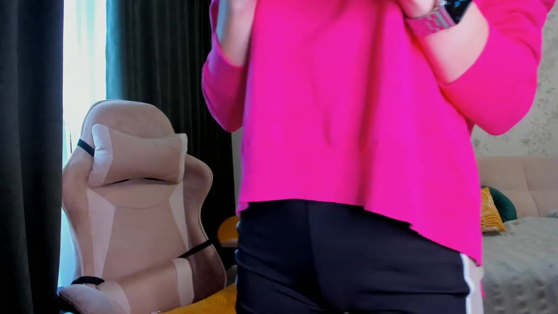 Gallery image thumbnail from Make_my_Luck's myfreecams stream on, 02/10/2023, 07:41 image 16 of 20