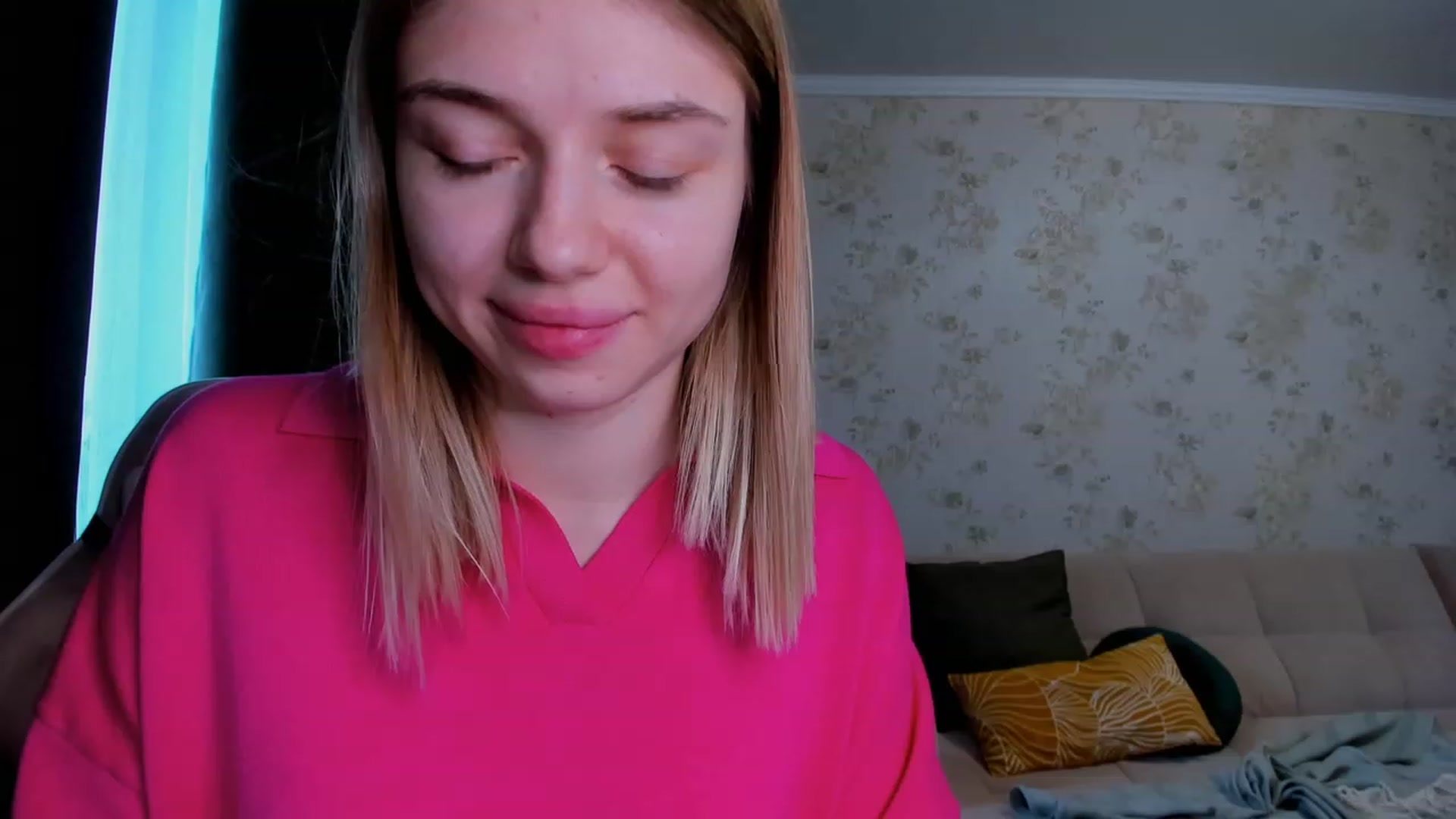 Gallery image thumbnail from Make_my_Luck's myfreecams stream on, 02/10/2023, 09:25 image 11 of 20