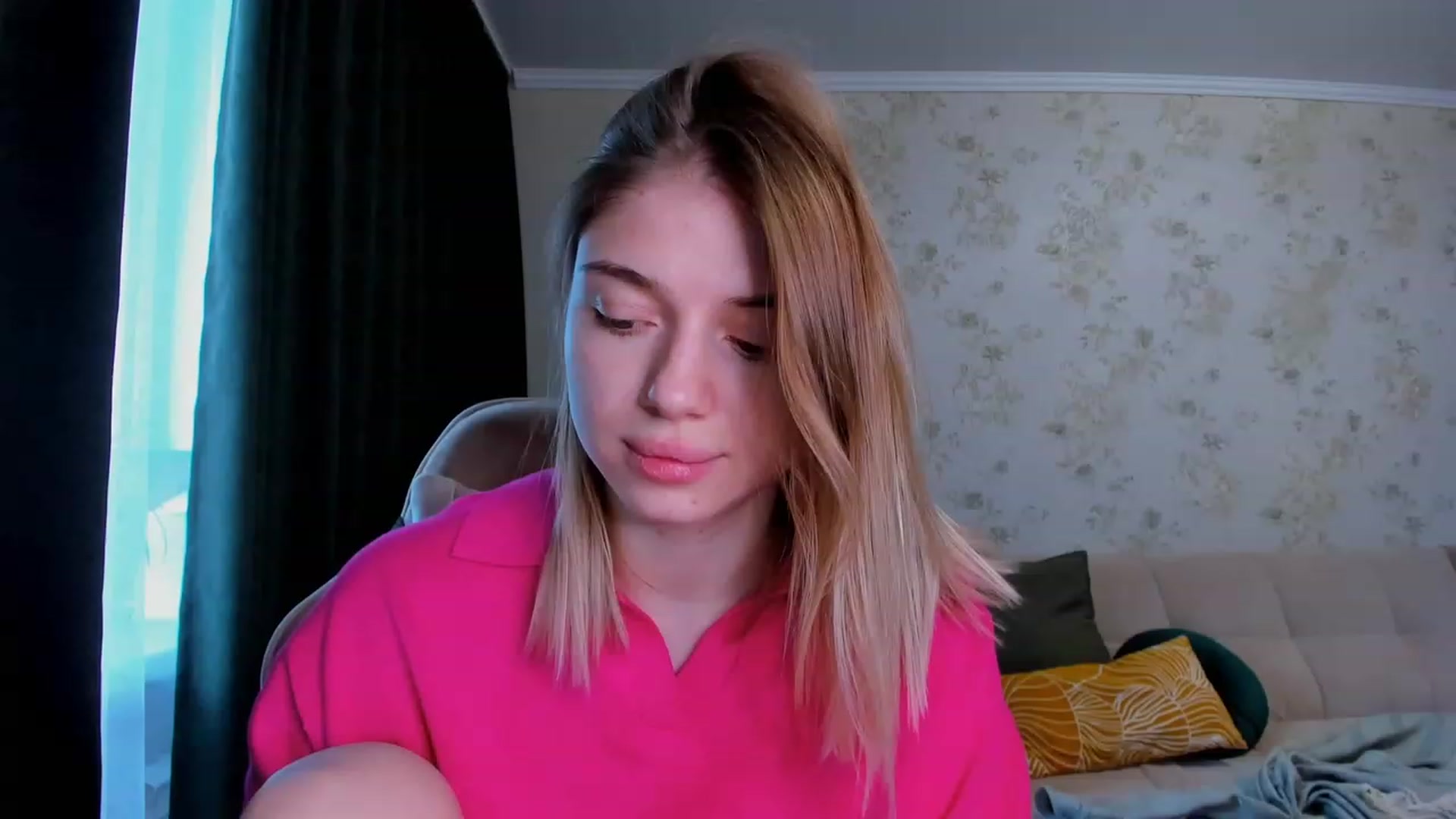 Gallery image thumbnail from Make_my_Luck's myfreecams stream on, 02/10/2023, 09:25 image 2 of 20