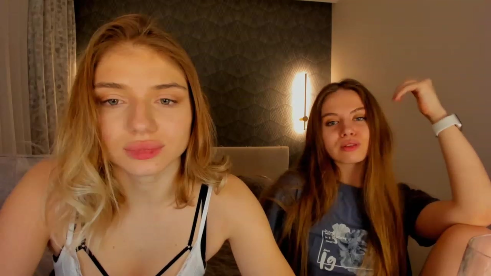 Gallery image thumbnail from Make_my_Luck's myfreecams stream on, 02/11/2023, 23:24 image 14 of 20