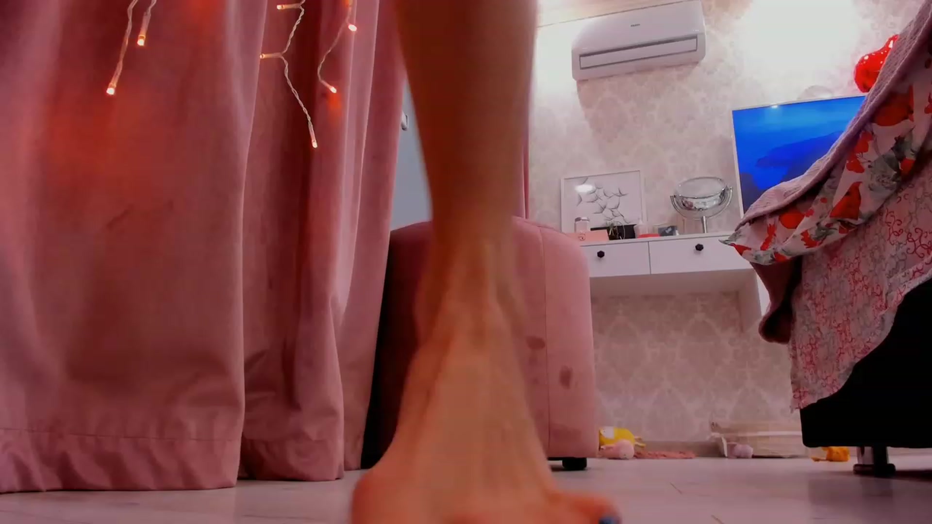 Gallery image thumbnail from Make_my_Luck's myfreecams stream on, 02/15/2023, 22:10 image 6 of 20