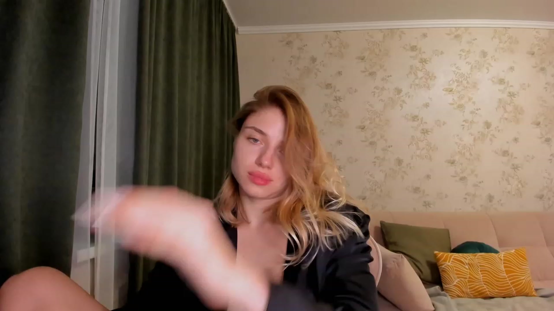 Gallery image thumbnail from Make_my_Luck's myfreecams stream on, 02/17/2023, 19:22 image 11 of 20