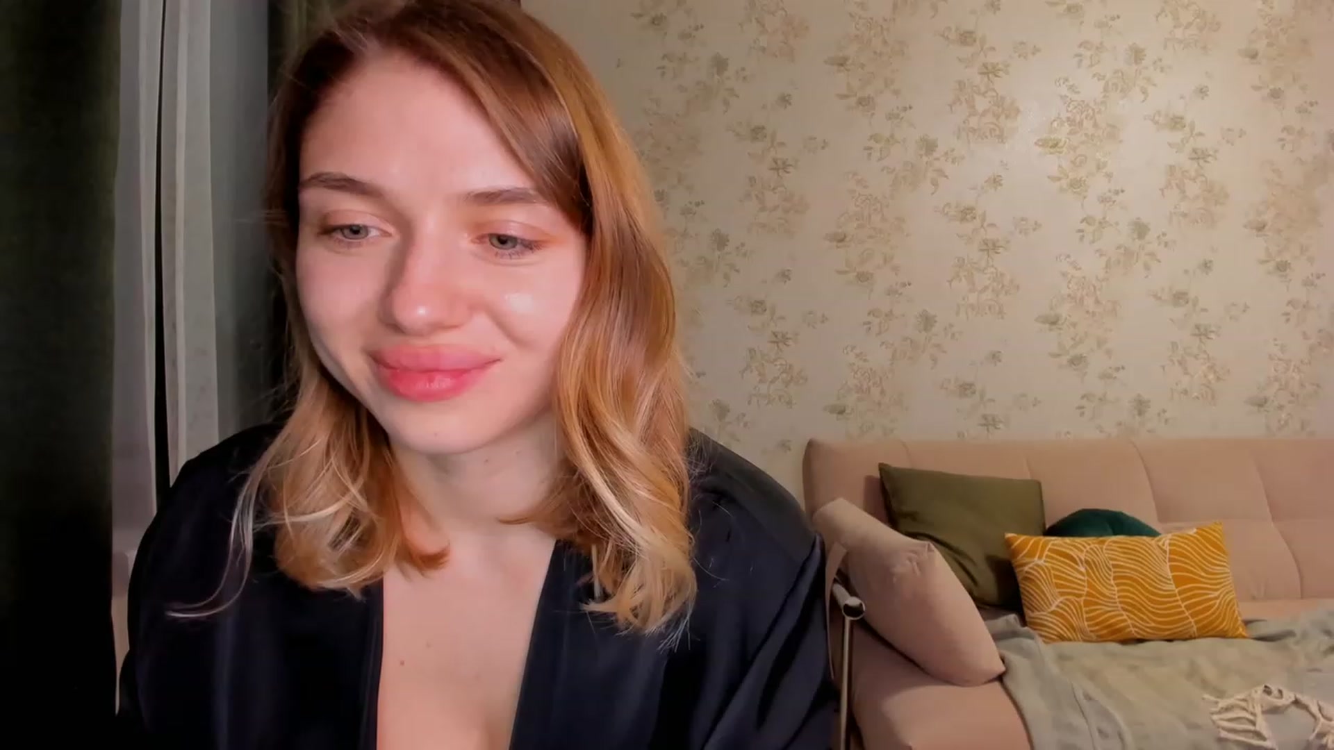 Gallery image thumbnail from Make_my_Luck's myfreecams stream on, 02/17/2023, 20:12 image 9 of 20