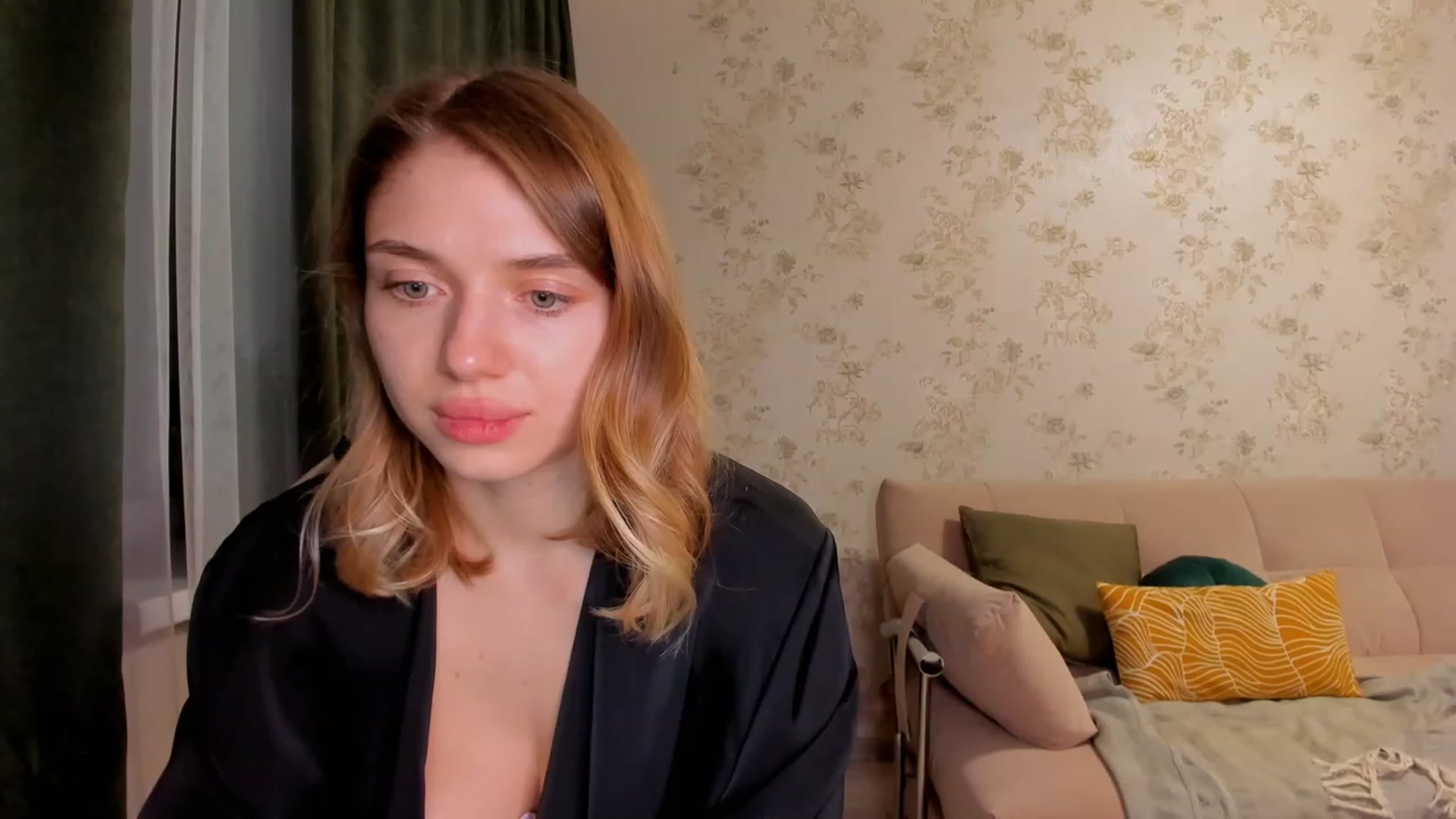 Gallery image thumbnail from Make_my_Luck's myfreecams stream on, 02/17/2023, 20:12 image 8 of 20